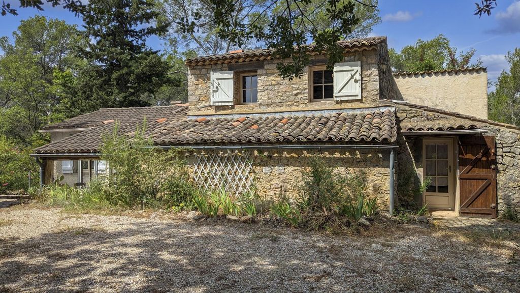 Achat maison à vendre 4 chambres 117 m² - Draguignan