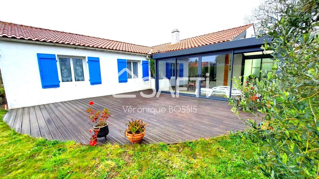 Achat maison à vendre 4 chambres 133 m² - Saint-Mathurin