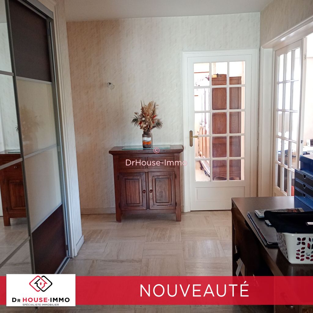 Achat appartement à vendre 4 pièces 107 m² - Brives-Charensac