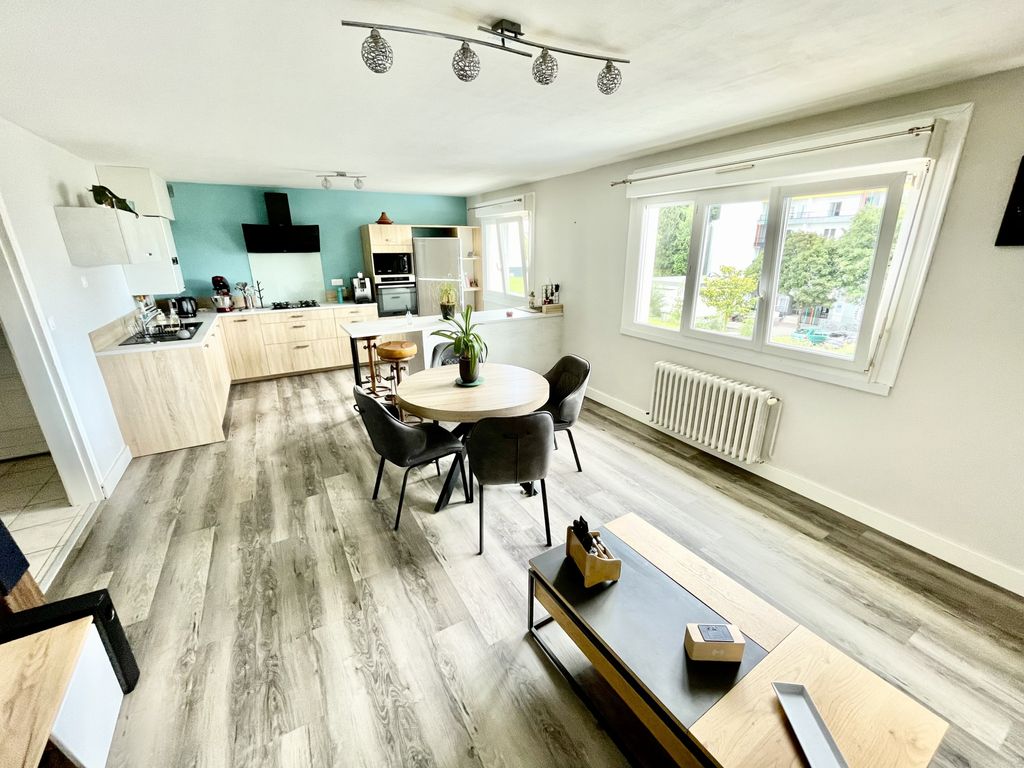 Achat appartement à vendre 5 pièces 80 m² - Hennebont