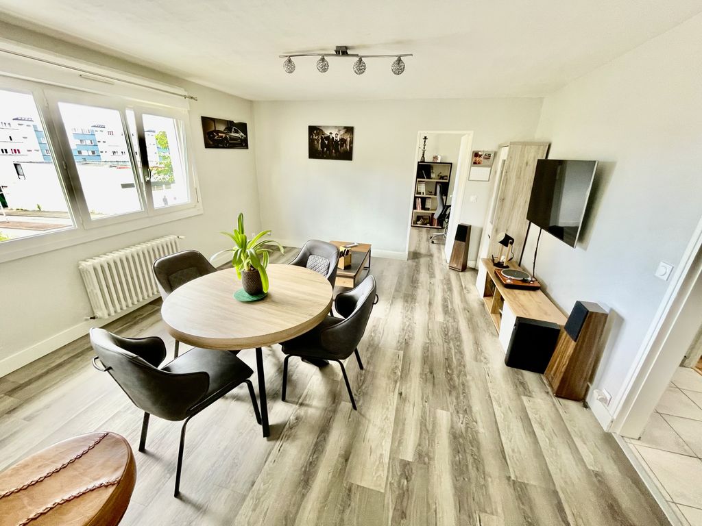 Achat appartement à vendre 5 pièces 80 m² - Hennebont