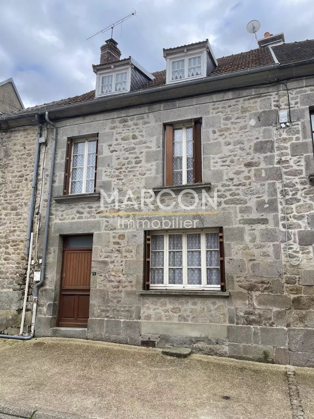 Achat maison à vendre 3 chambres 72 m² - Bellegarde-en-Marche