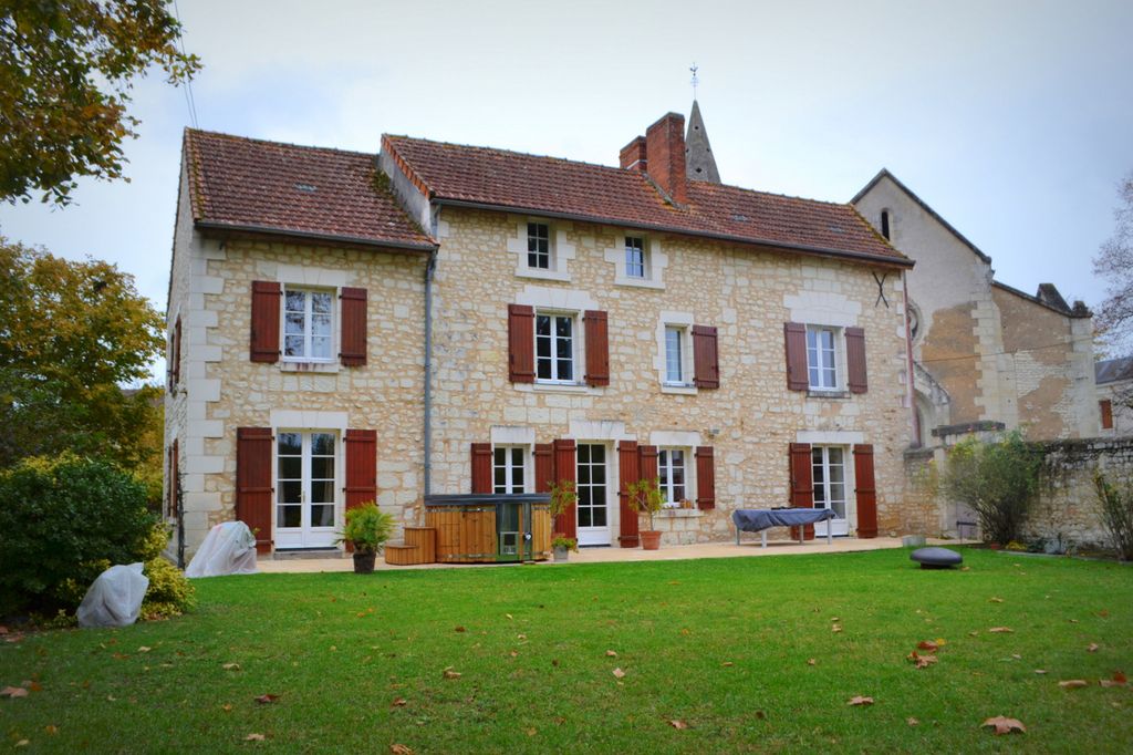 Achat maison à vendre 4 chambres 157 m² - Châtellerault