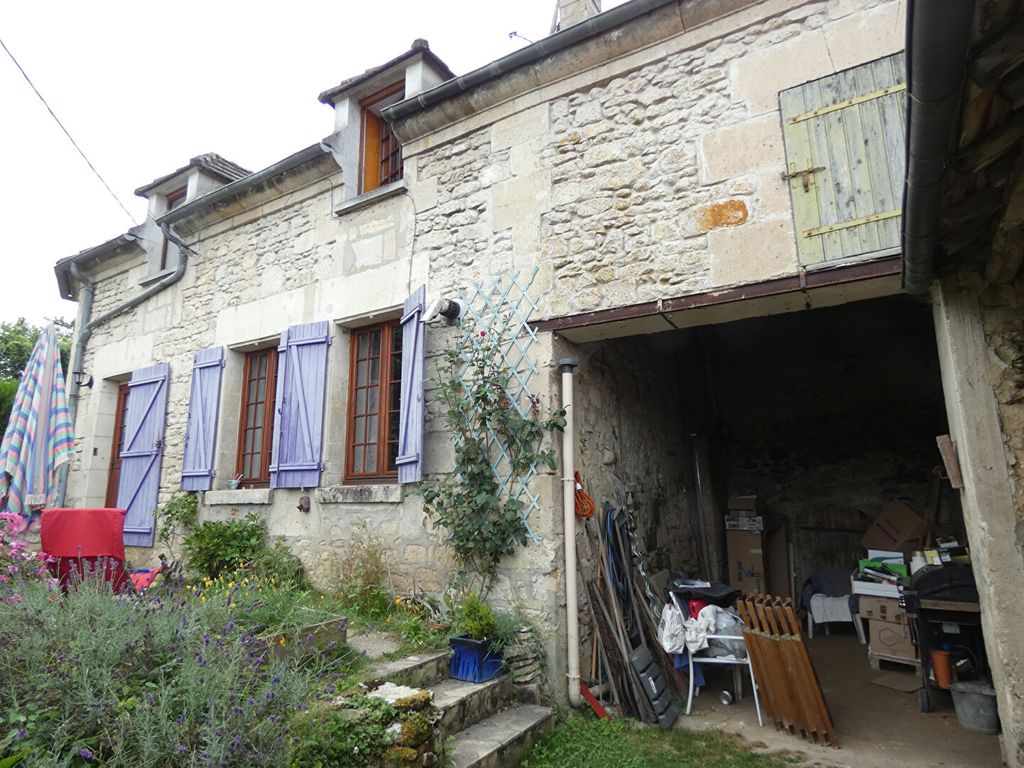 Achat maison à vendre 2 chambres 80 m² - Crépy-en-Valois