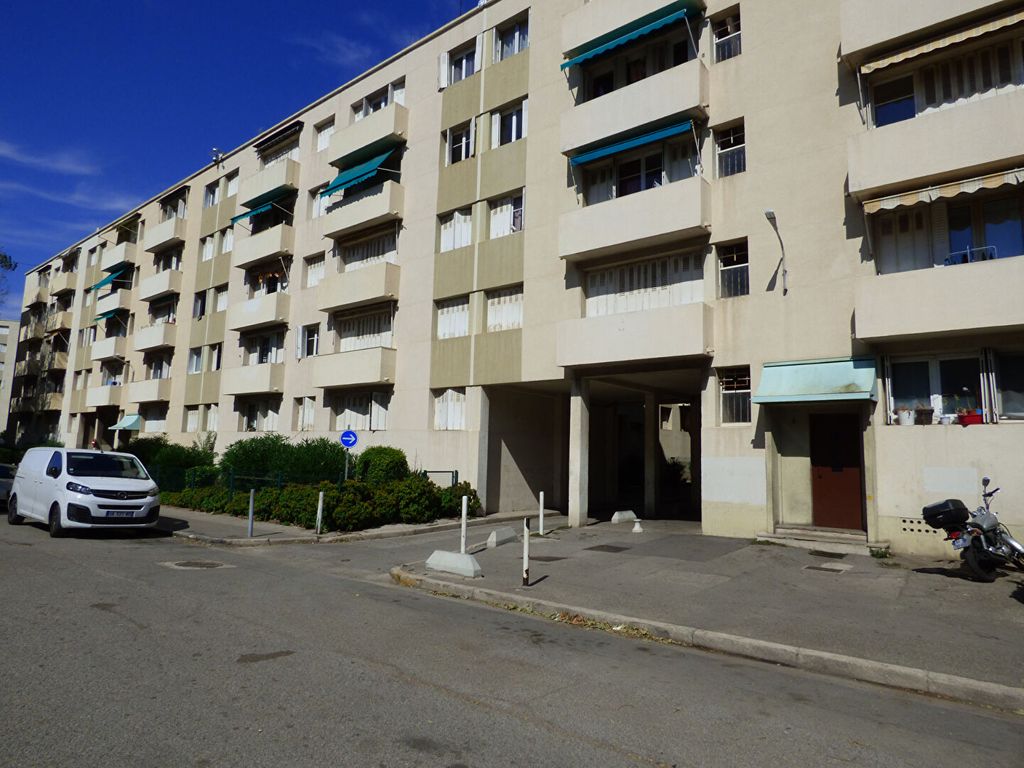 Achat appartement à vendre 4 pièces 61 m² - Marseille 3ème arrondissement