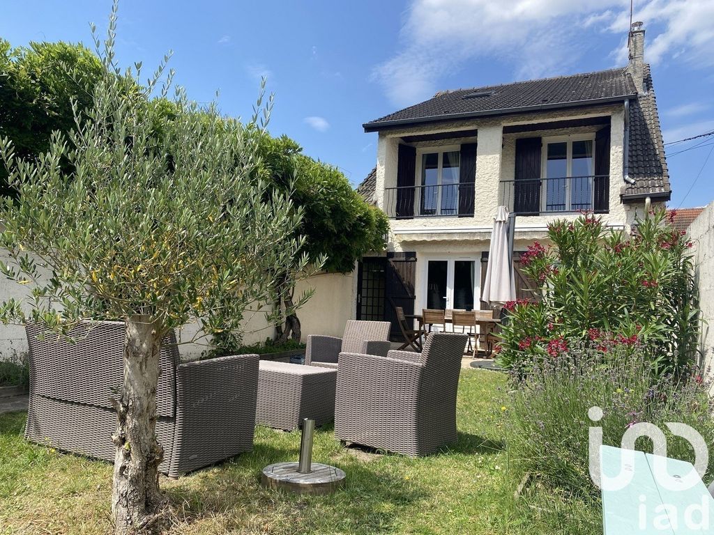 Achat maison à vendre 5 chambres 164 m² - Rambouillet