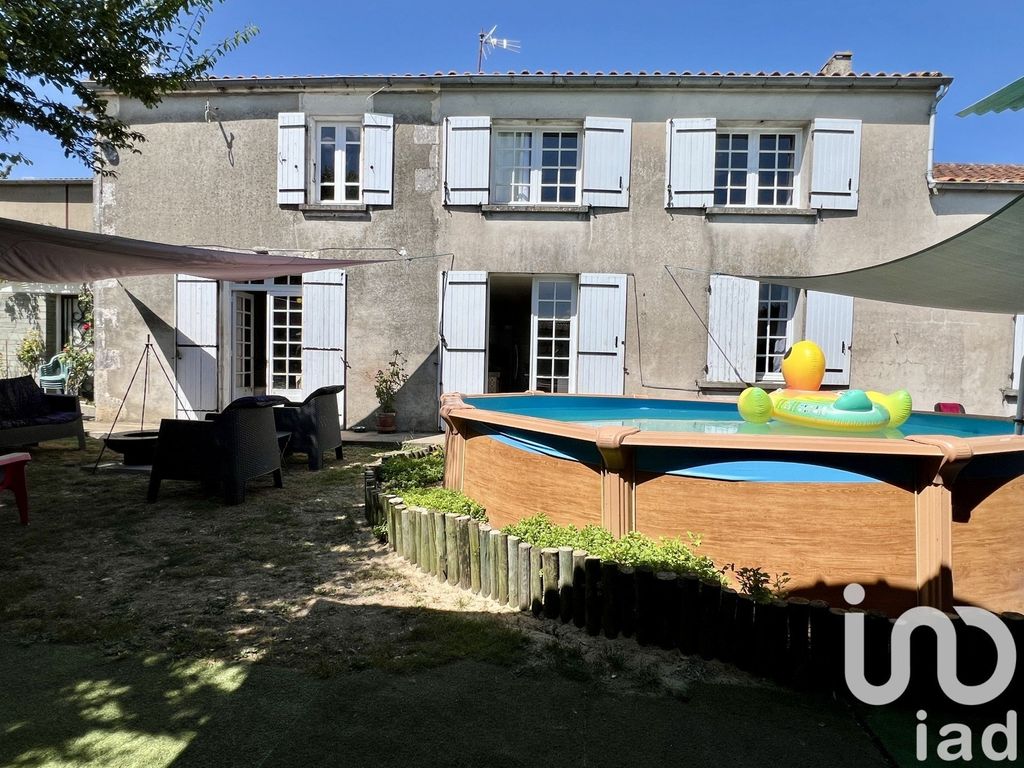 Achat maison à vendre 4 chambres 220 m² - Virson