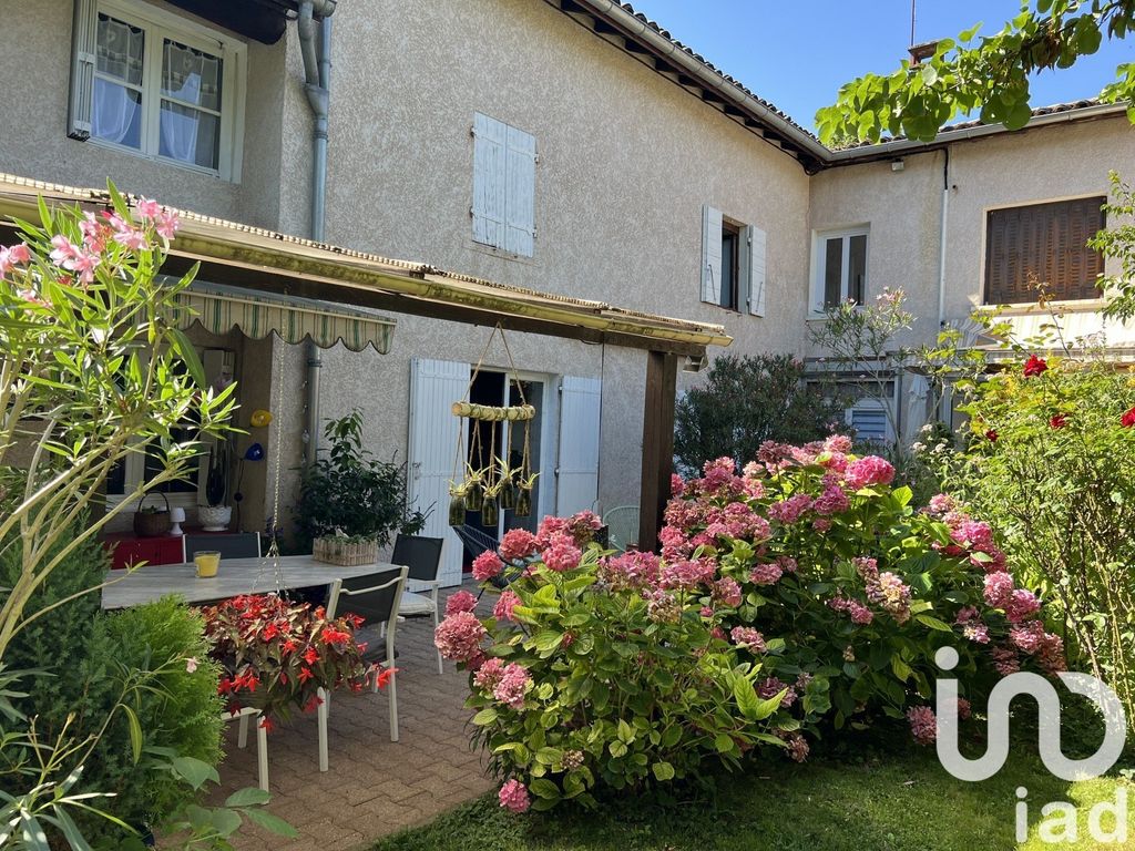 Achat maison à vendre 5 chambres 265 m² - Fareins