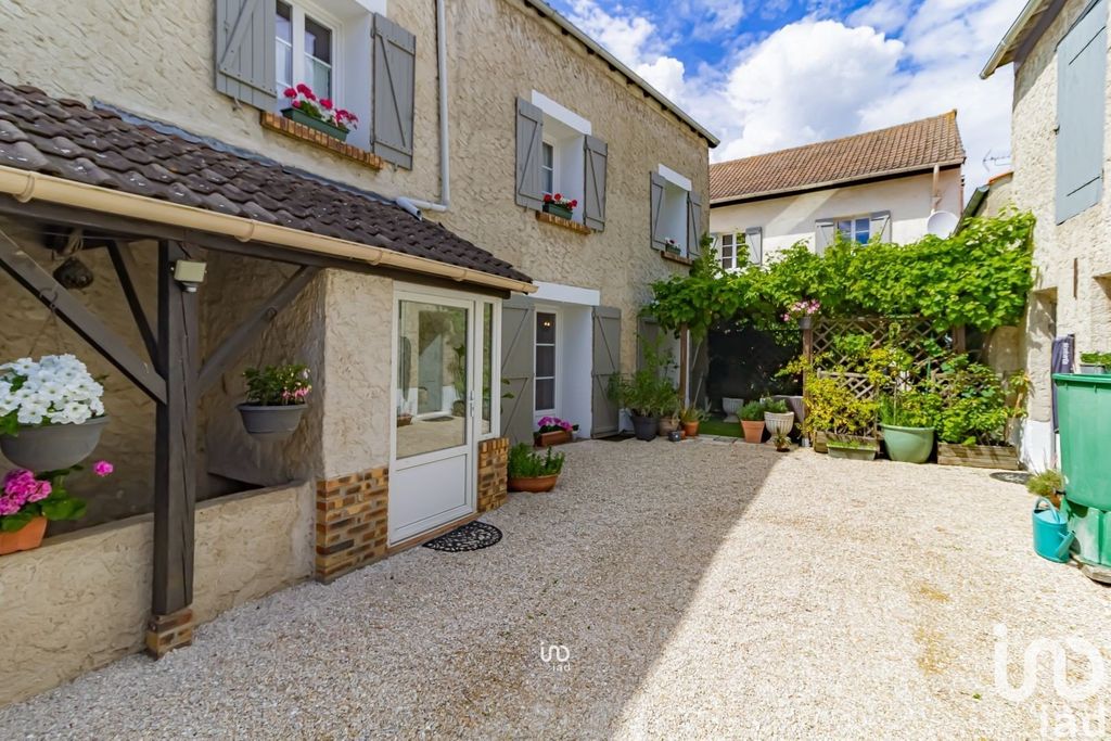 Achat maison à vendre 4 chambres 250 m² - Flins-sur-Seine