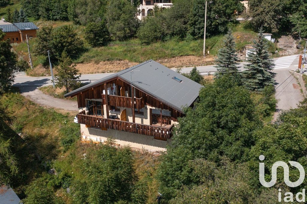 Achat maison à vendre 3 chambres 66 m² - Huez