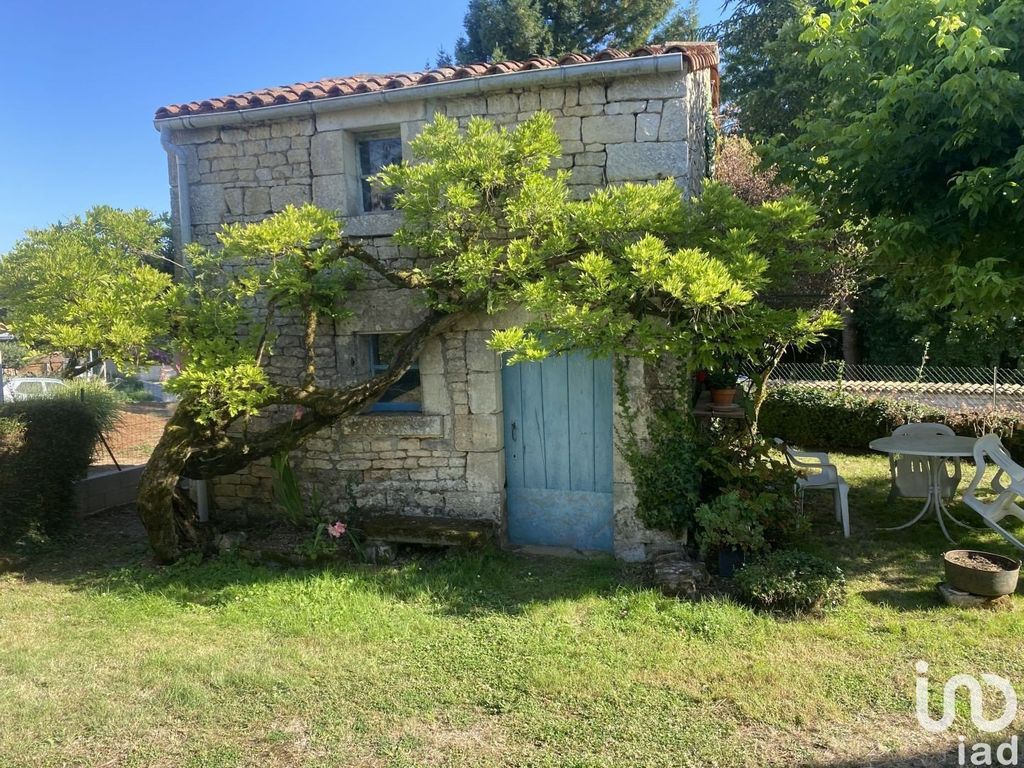 Achat maison à vendre 2 chambres 105 m² - La Crèche