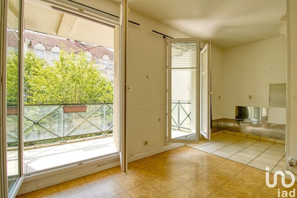 Achat appartement à vendre 2 pièces 43 m² - Bussy-Saint-Georges