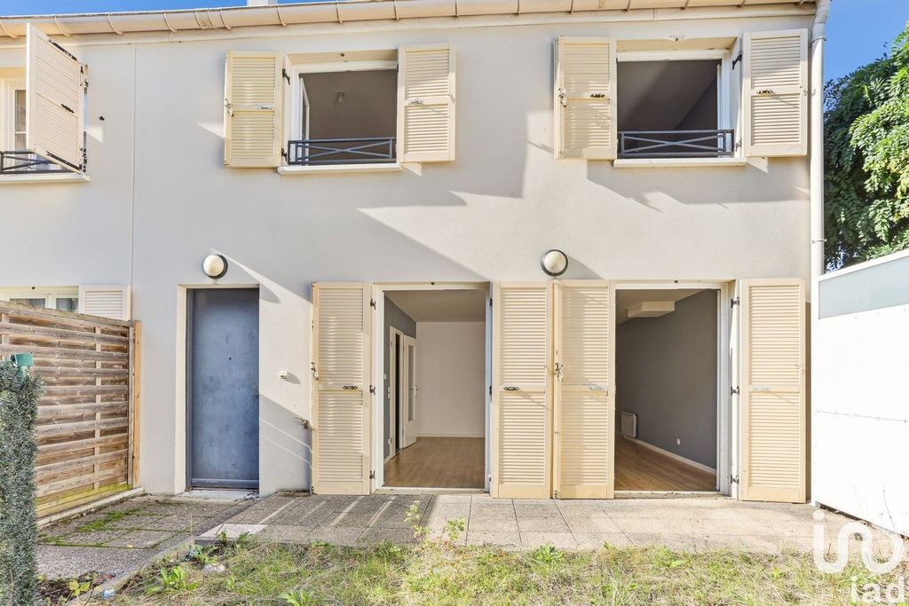 Achat maison à vendre 3 chambres 83 m² - Bondoufle