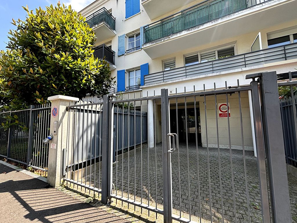 Achat appartement à vendre 3 pièces 64 m² - Morangis