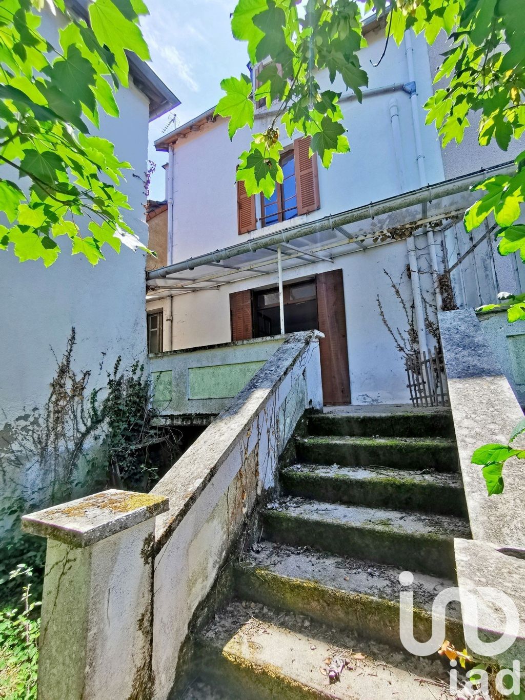 Achat maison à vendre 4 chambres 115 m² - Le Pont-Chrétien-Chabenet