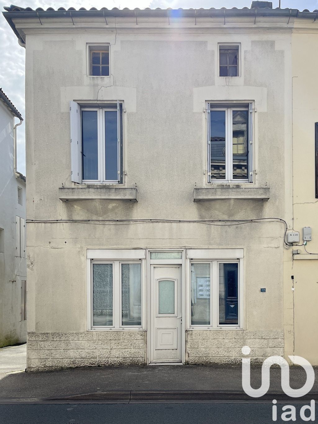 Achat maison 3 chambre(s) - Saint-Genis-de-Saintonge