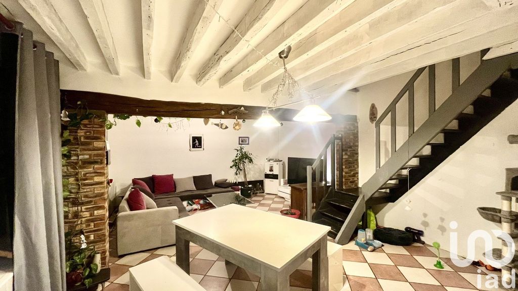 Achat maison à vendre 2 chambres 77 m² - Villeneuve-sur-Yonne