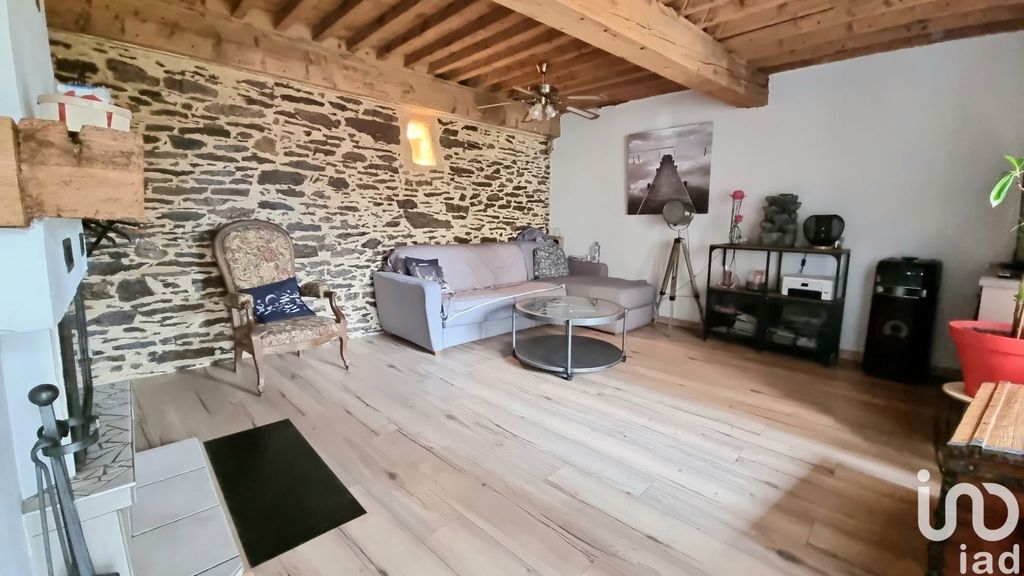 Achat maison à vendre 3 chambres 143 m² - La Valla-en-Gier