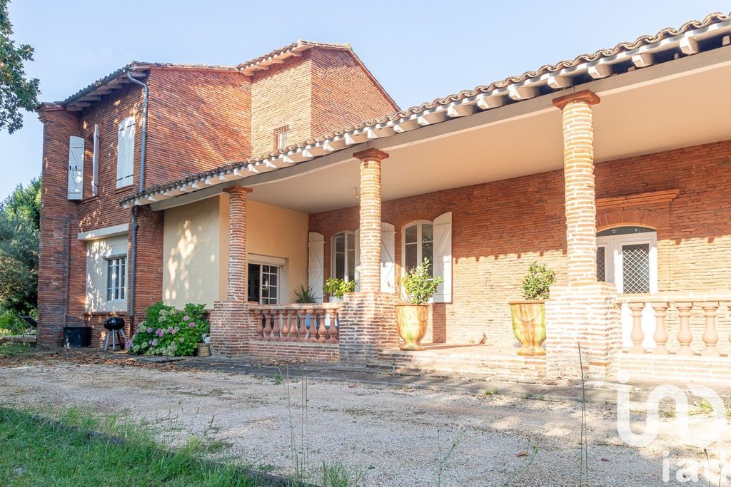 Achat maison à vendre 5 chambres 246 m² - Montauban