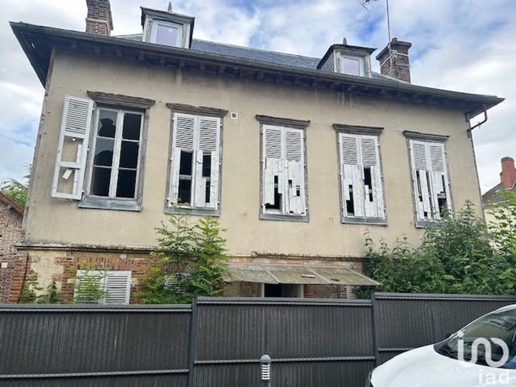 Achat maison à vendre 6 chambres 192 m² - Sainte-Savine