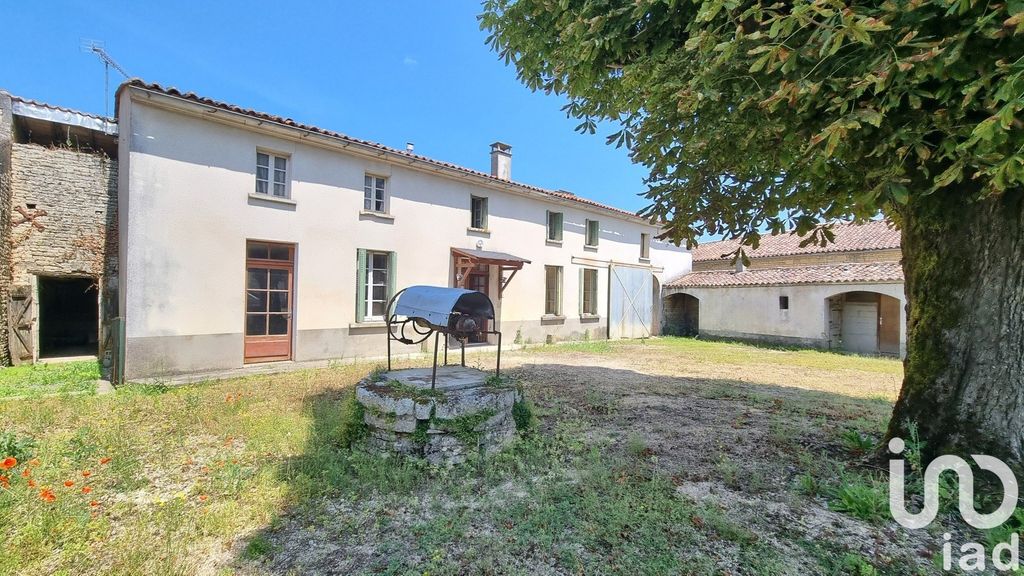 Achat maison à vendre 3 chambres 140 m² - Rouillac