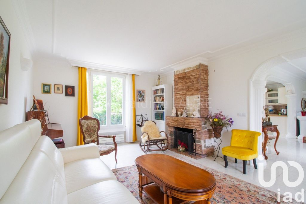 Achat maison à vendre 3 chambres 185 m² - Saint-Maur-des-Fossés