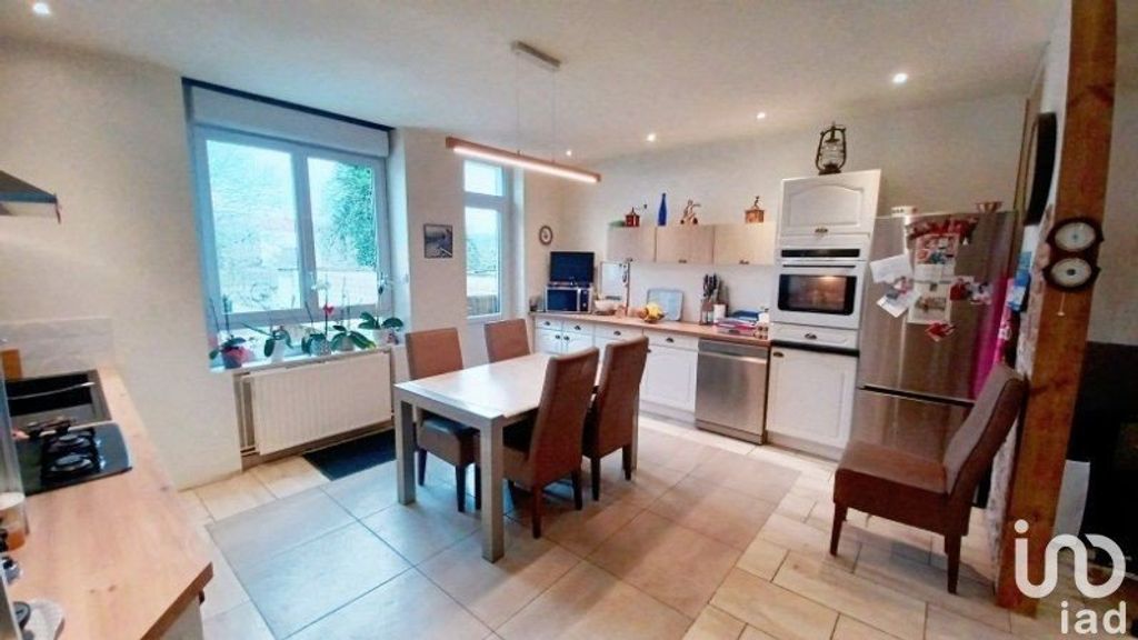 Achat maison à vendre 5 chambres 181 m² - Saint-Étienne-au-Mont