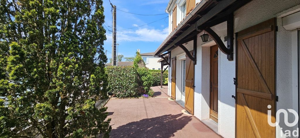 Achat maison à vendre 5 chambres 141 m² - Saint-Sébastien-sur-Loire