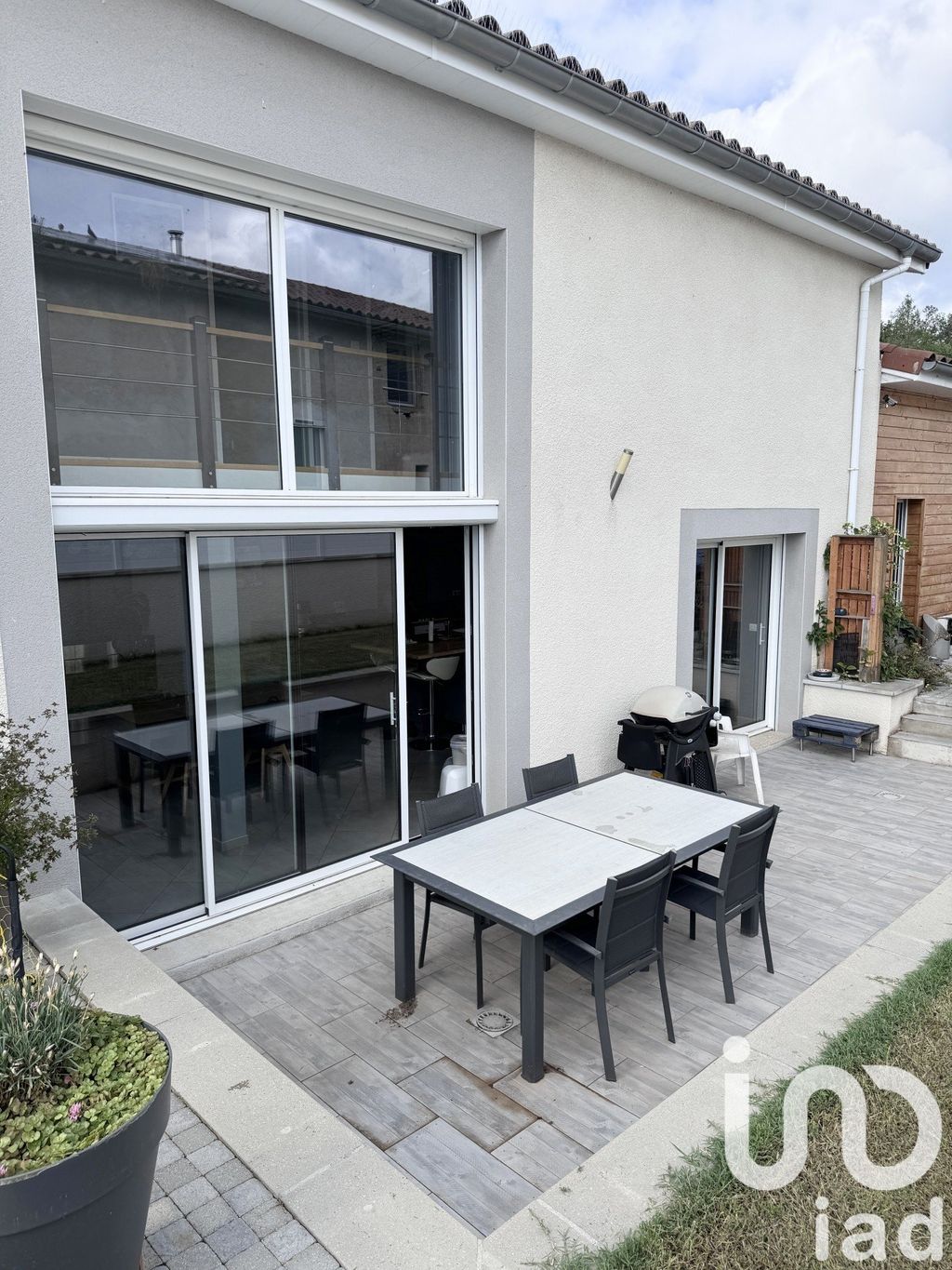 Achat maison à vendre 3 chambres 120 m² - Chambéon