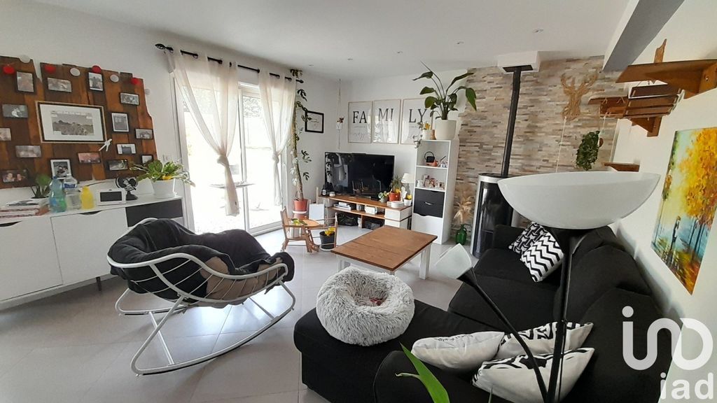 Achat maison à vendre 2 chambres 92 m² - Saunay