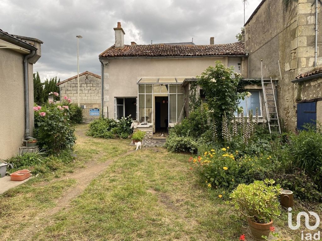 Achat maison 1 chambre(s) - Argenton-l'Église