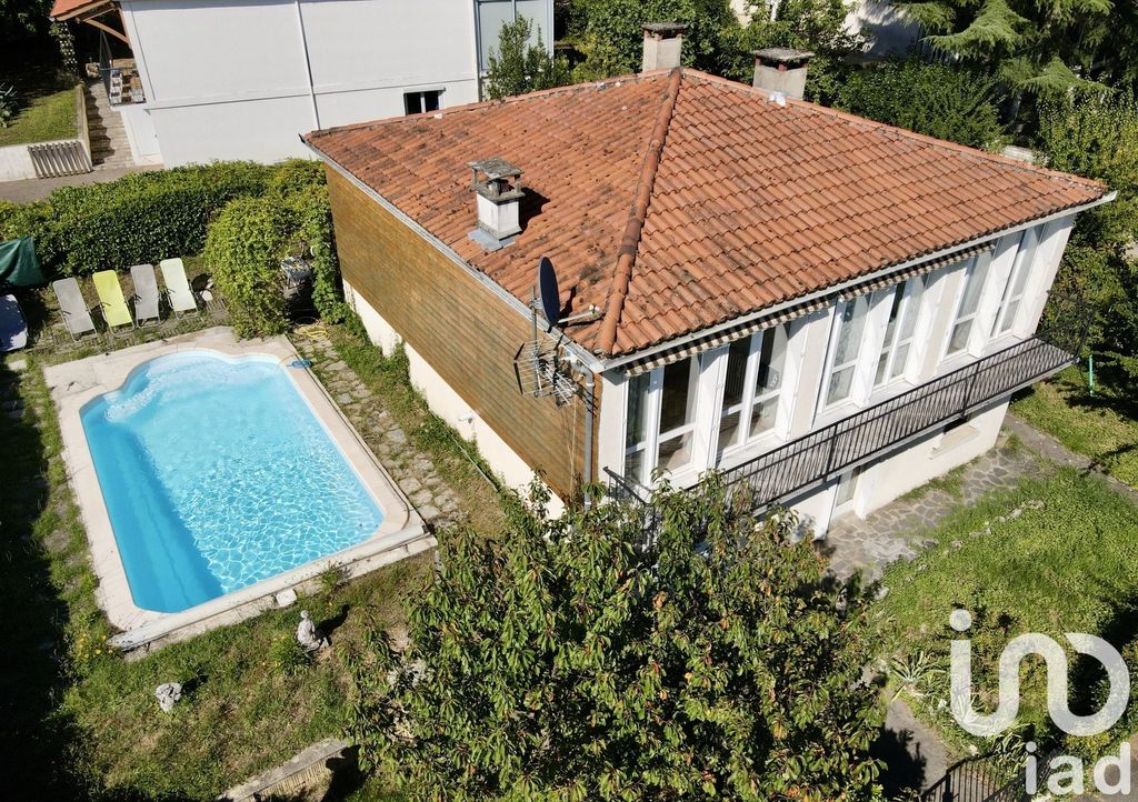 Achat maison à vendre 3 chambres 117 m² - Figeac