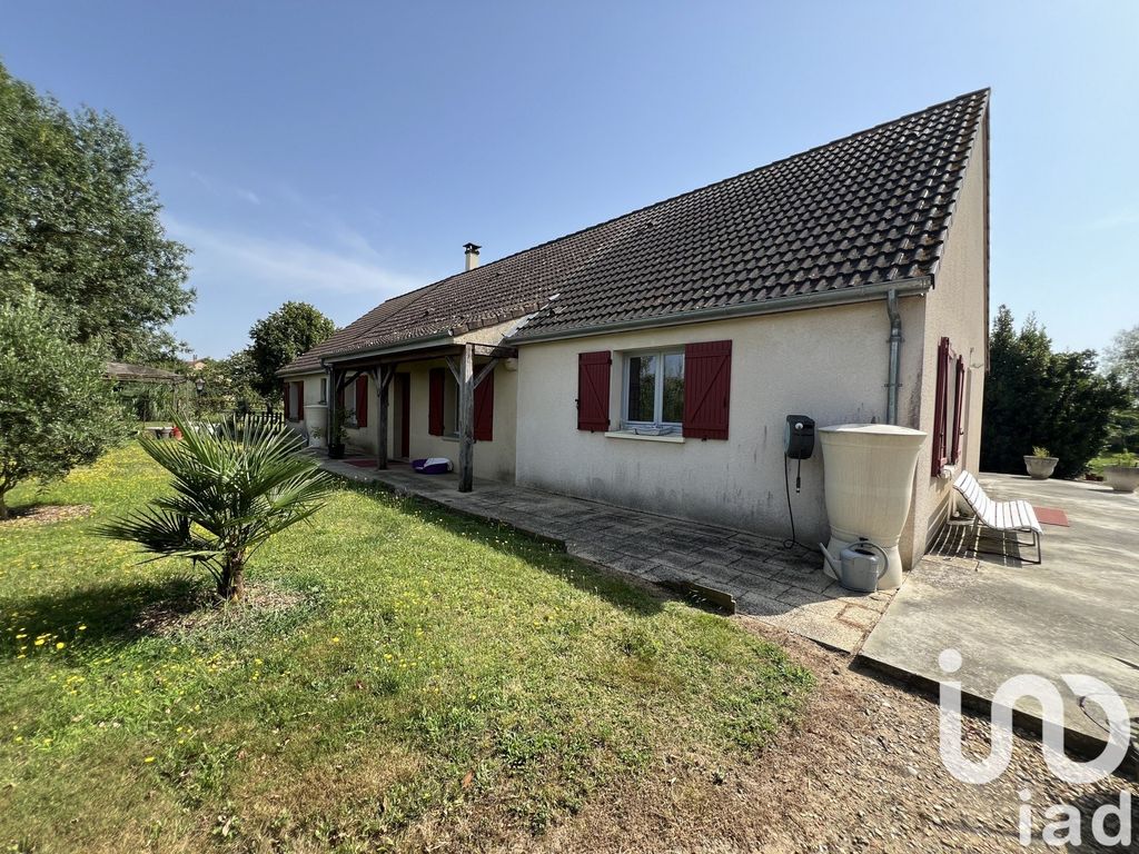 Achat maison à vendre 3 chambres 161 m² - Aubigné-Racan