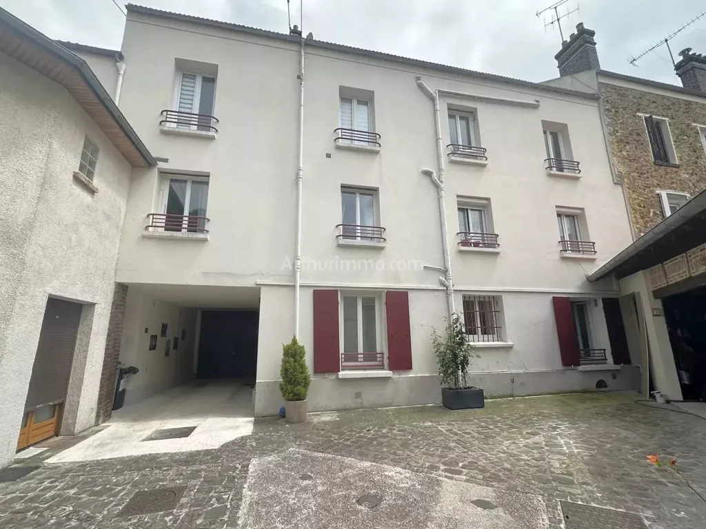 Achat appartement à vendre 2 pièces 51 m² - Livry-Gargan