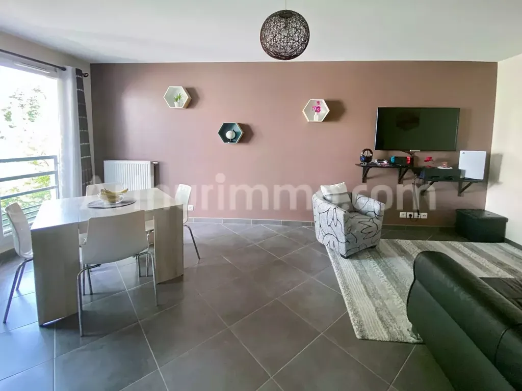 Achat appartement à vendre 3 pièces 61 m² - Saint-Pierre-du-Perray