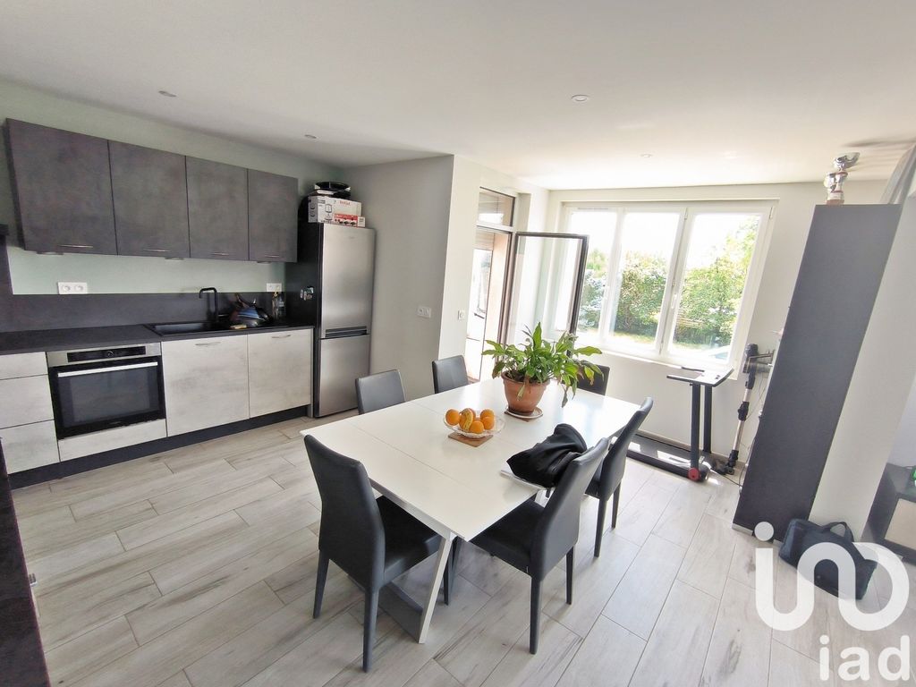 Achat maison à vendre 3 chambres 89 m² - Saint-Prouant