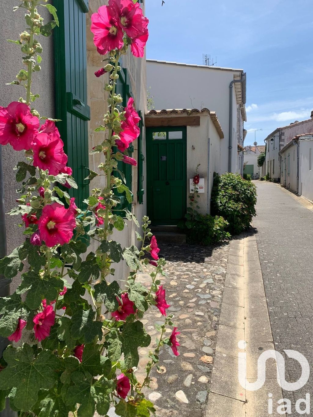 Achat maison à vendre 3 chambres 86 m² - La Flotte