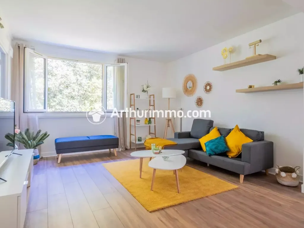 Achat appartement à vendre 4 pièces 59 m² - Saint-Germain-lès-Arpajon