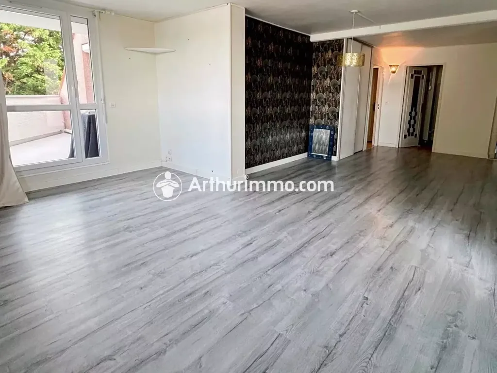 Achat appartement à vendre 4 pièces 76 m² - Lisses