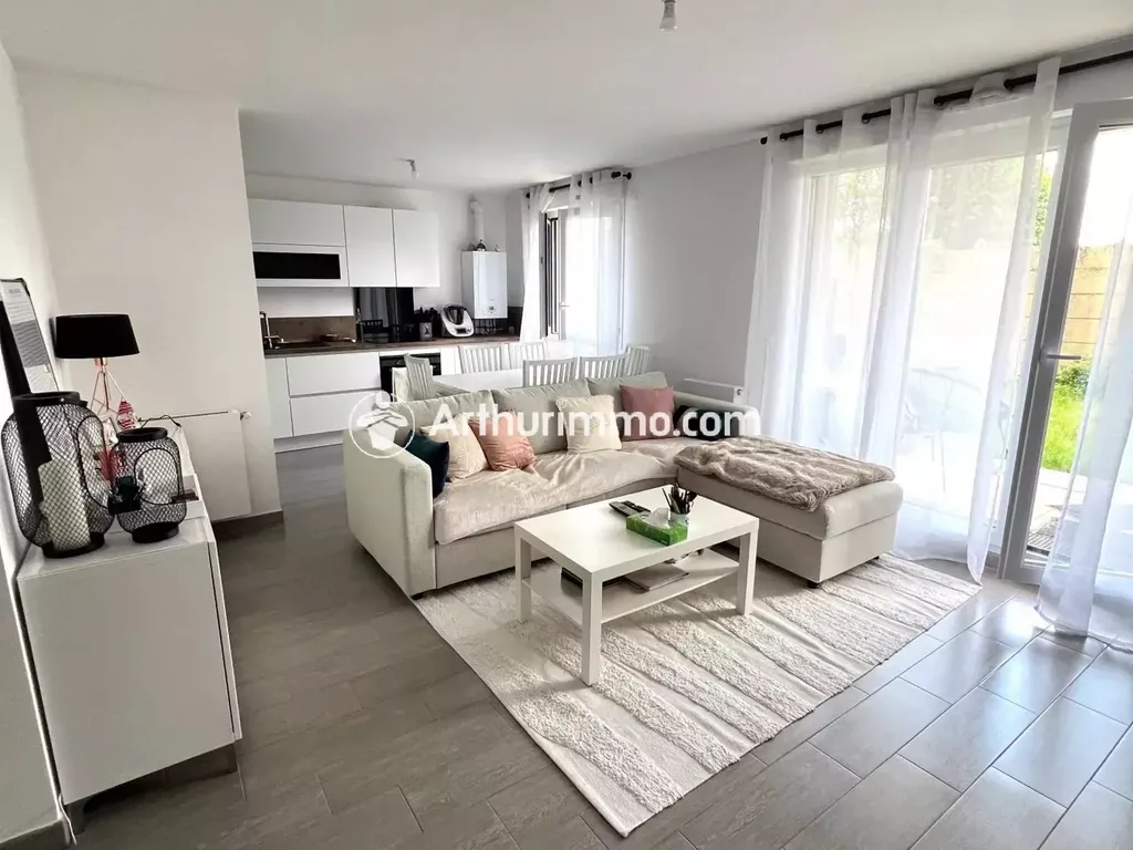 Achat appartement à vendre 3 pièces 62 m² - Lisses