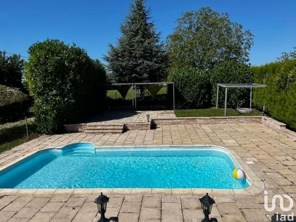 Achat maison à vendre 5 chambres 130 m² - Rémering-lès-Puttelange