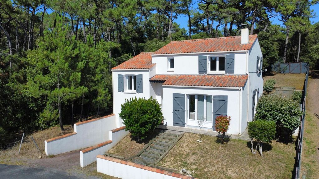 Achat maison à vendre 4 chambres 107 m² - La Tranche-sur-Mer