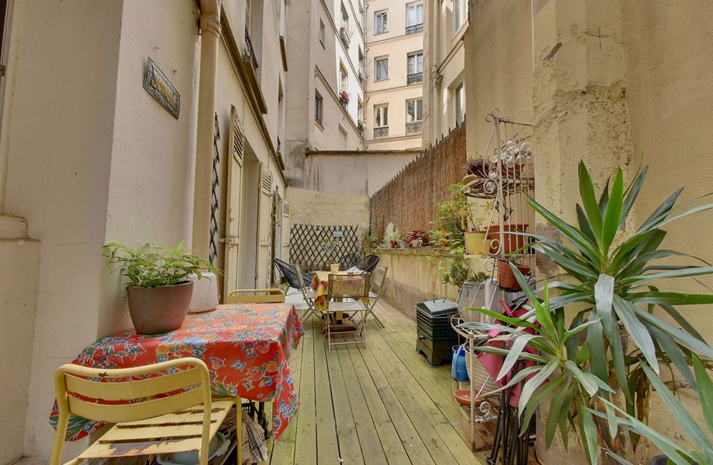 Achat appartement à vendre 3 pièces 46 m² - Paris 10ème arrondissement