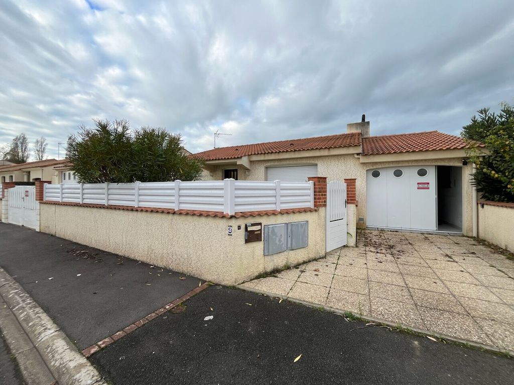 Achat maison à vendre 2 chambres 73 m² - Les Sables-d'Olonne