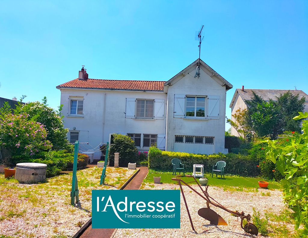 Achat maison à vendre 4 chambres 158 m² - Beauvoir-sur-Mer