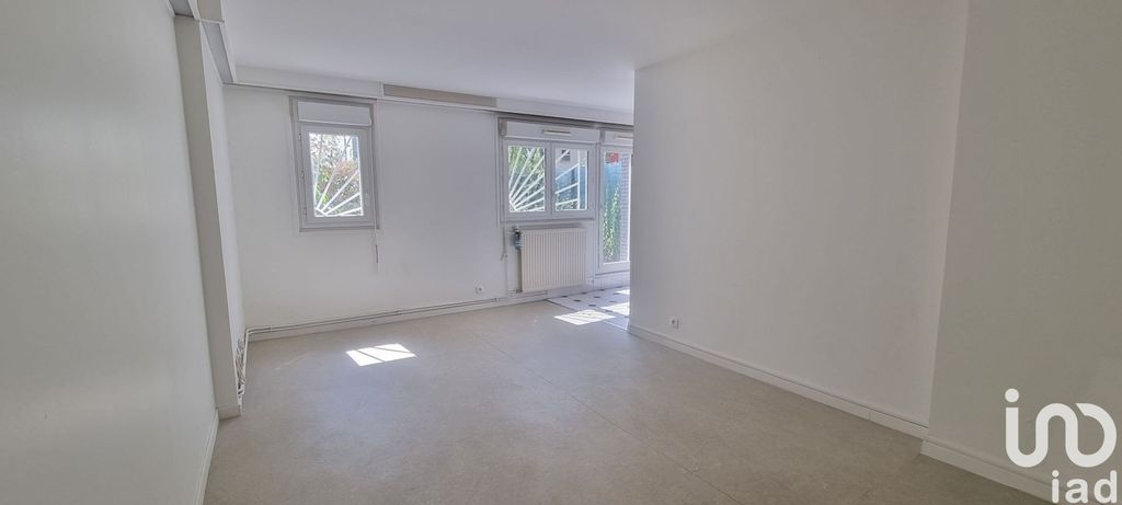 Achat appartement à vendre 2 pièces 52 m² - Sevran