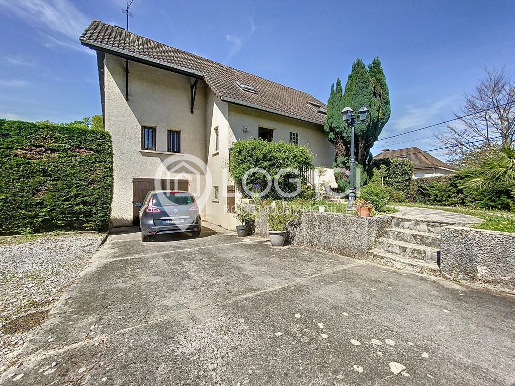 Achat maison à vendre 5 chambres 238 m² - Montardon