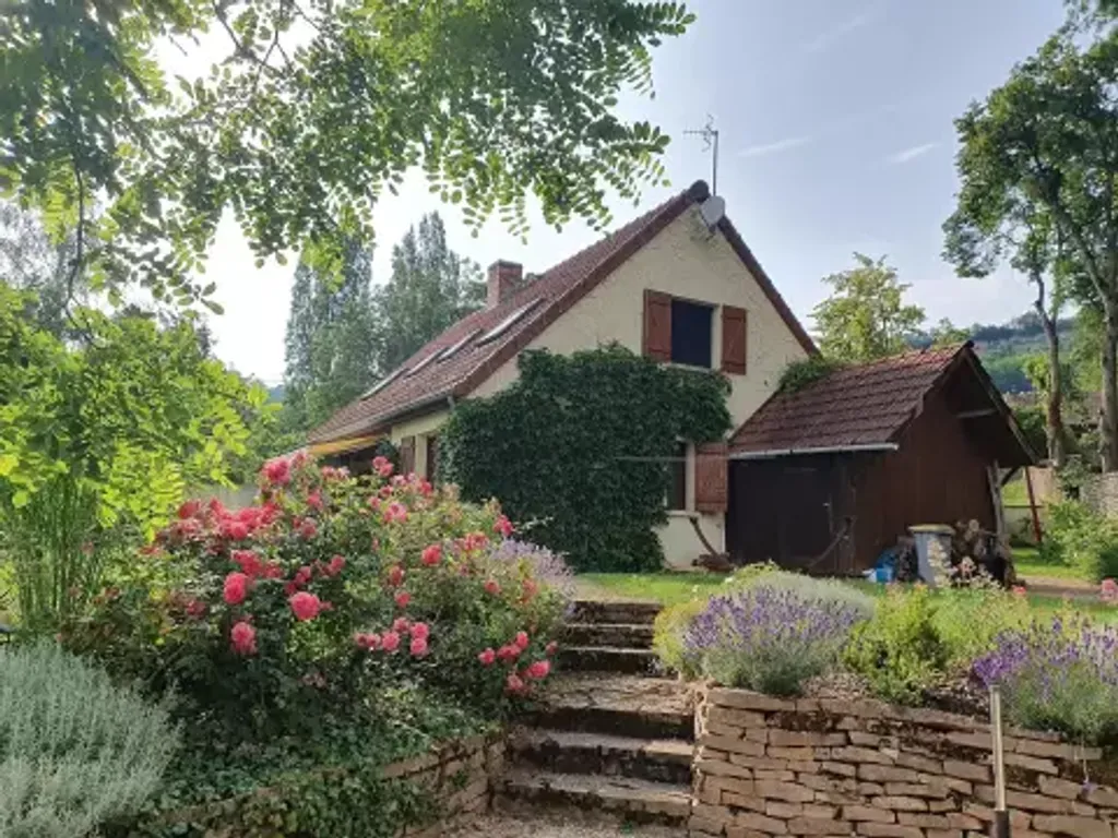 Achat maison à vendre 4 chambres 129 m² - Beaune