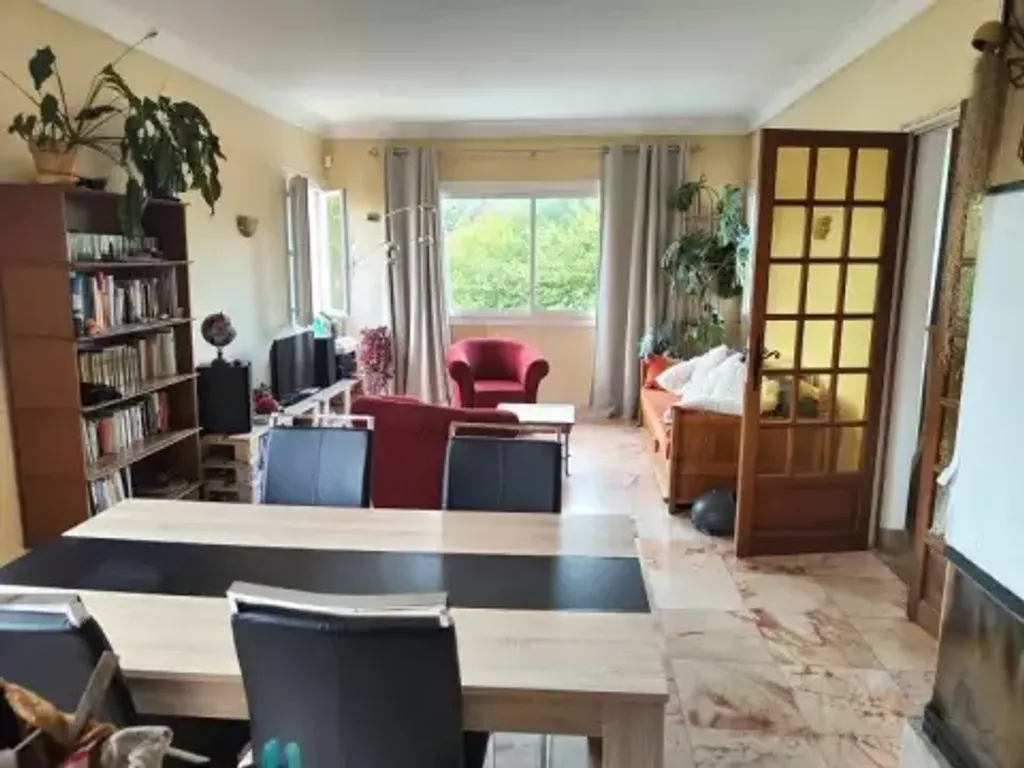 Achat maison à vendre 4 chambres 200 m² - Seissan