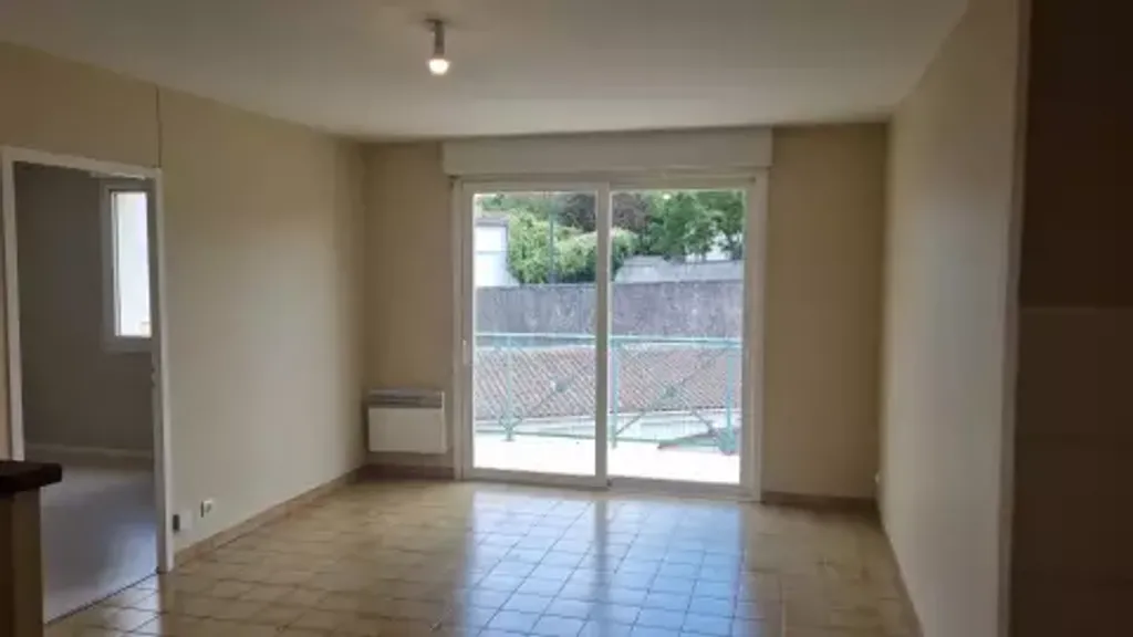 Achat appartement à vendre 3 pièces 59 m² - Angoulême